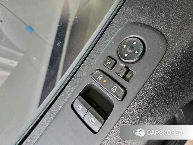 Hyundai Staria 2025 Белый из Кореи, фото 4