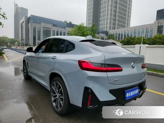 BMW X4 2022 Темно-серый из Китая, фото 4