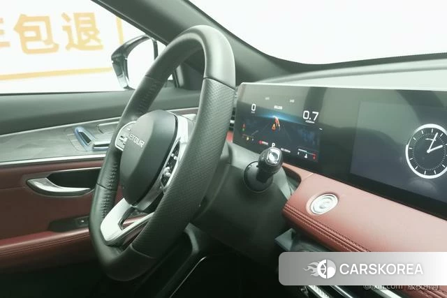 Jietu X70 PLUS 2023 Белый из Китая, фото 4