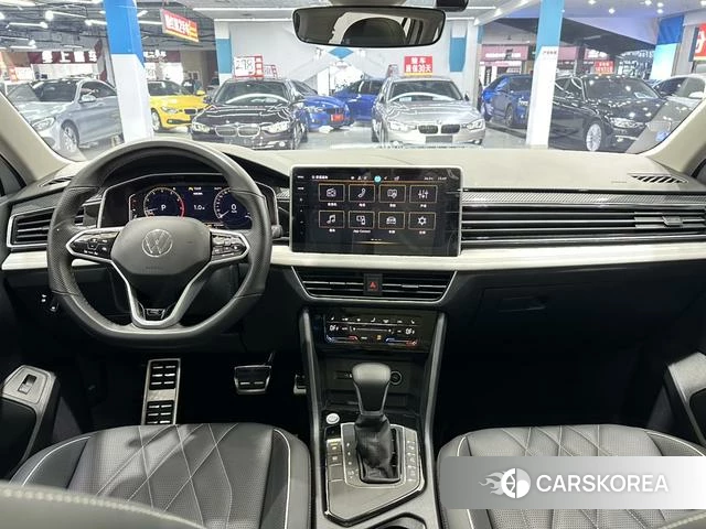 Volkswagen Tiguan L 2023 Белый из Китая, фото 4