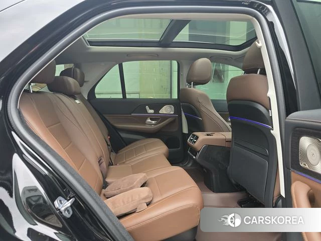 Mercedes-Benz GLE (import) 2024 Черный из Китая, фото 4