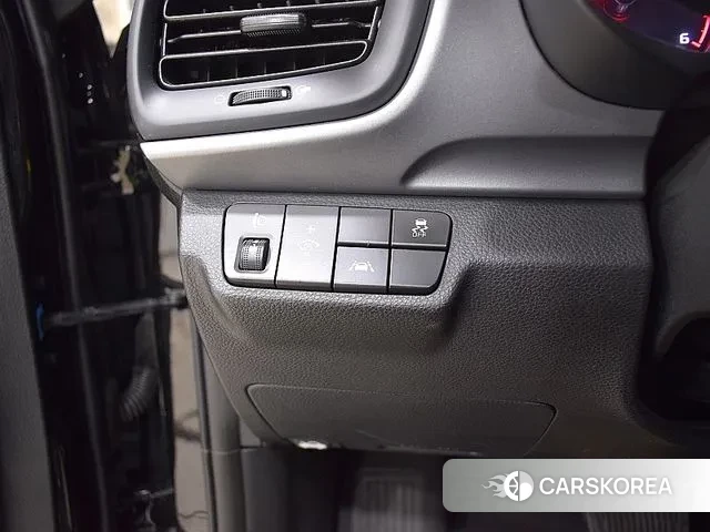 Kia Stonic 2018 Черный из Кореи, фото 4