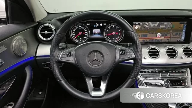 Mercedes-Benz E-Class W213 2018 Белый из Кореи, фото 4