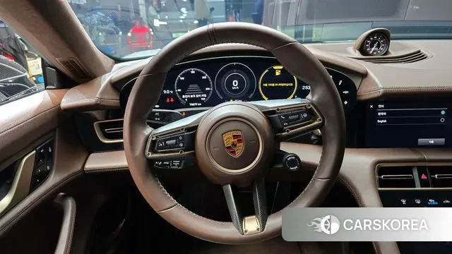 Porsche Taycan 2021 Серебристо-серый из Кореи, фото 4