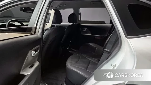 Kia Niro Plus 2022 Белый из Кореи, фото 4