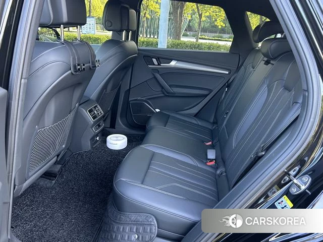 Audi Q5L 2025 Черный из Китая, фото 4