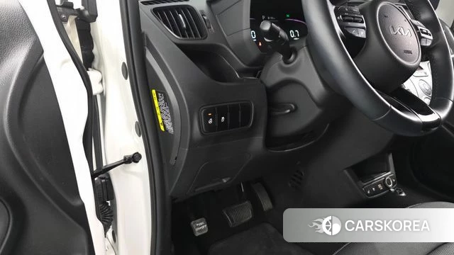 Kia The New Kia Ray 2023 Белый из Кореи, фото 4