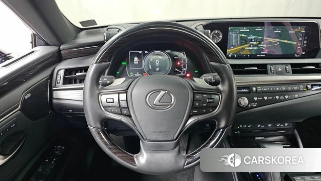 Lexus ES300h 7th generation 2021 Серый из Кореи, фото 4