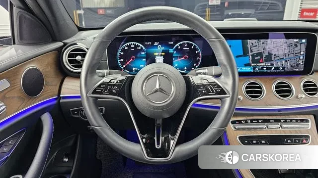 Mercedes-Benz E-Class W213 2022 Белый из Кореи, фото 4