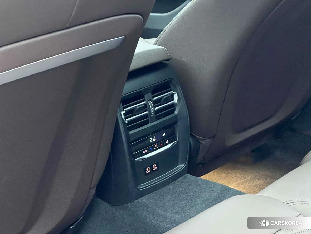 BMW 3 series 2022 Белый из Китая, фото 4