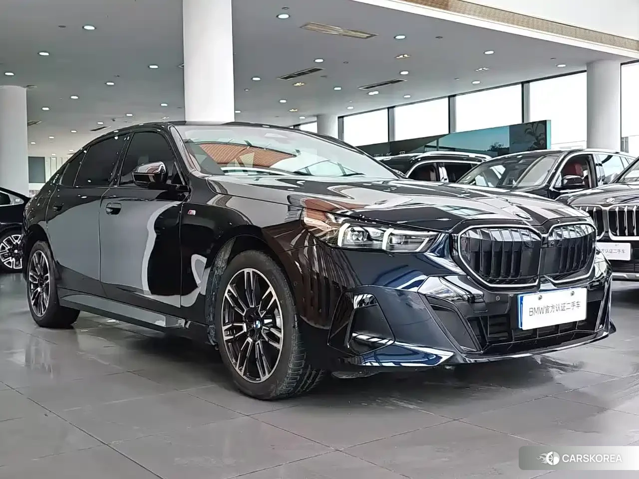BMW 5 series 2025 Черный из Китая, фото 4