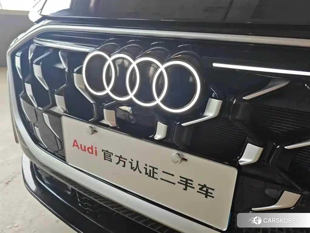 Audi Q5L 2026 Черный из Китая, фото 4