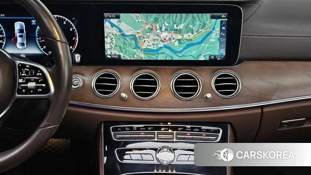 Mercedes-Benz E-Class W213 2019 Белый из Кореи, фото 4