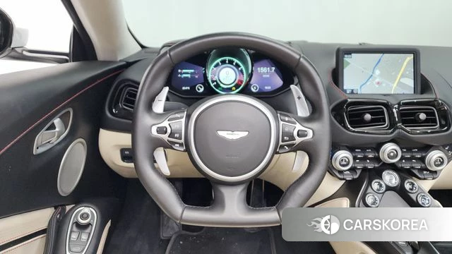 Aston Martin Vantage 2nd Generation 2022 Серебряный из Кореи, фото 4