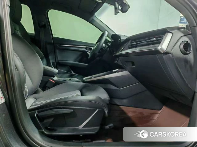 Audi A3 2024 Темно-серый из Китая, фото 4