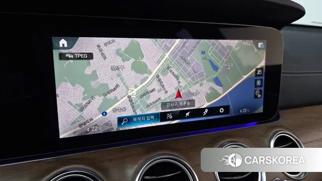 Mercedes-Benz E-Class W213 2022 Белый из Кореи, фото 4