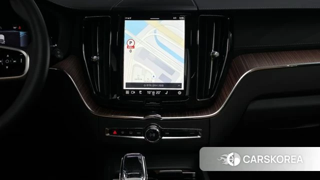 Volvo XC60 second Generation 2024 Белый из Кореи, фото 4