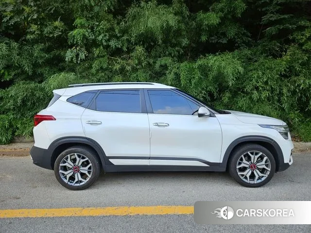 Kia Seltos 2020 Белый из Кореи, фото 4