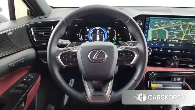 Lexus NX350h Second generation 2024 Черный из Кореи, фото 4
