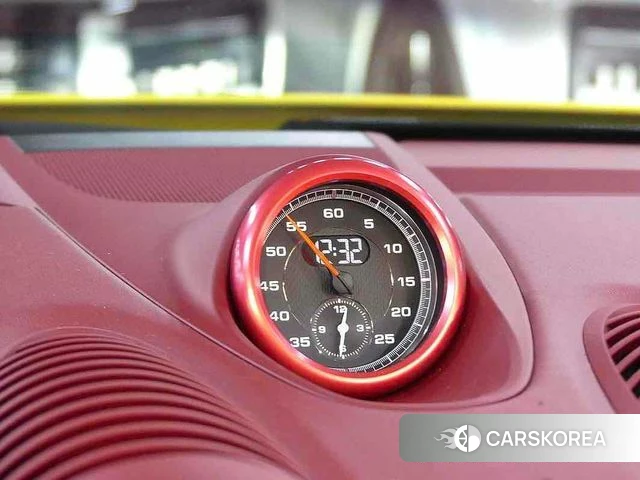 Porsche 718 Boxster 2024 Желтый из Кореи, фото 4