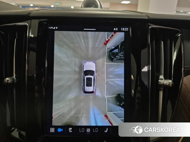 Volvo XC60 second Generation 2023 Белый из Кореи, фото 4