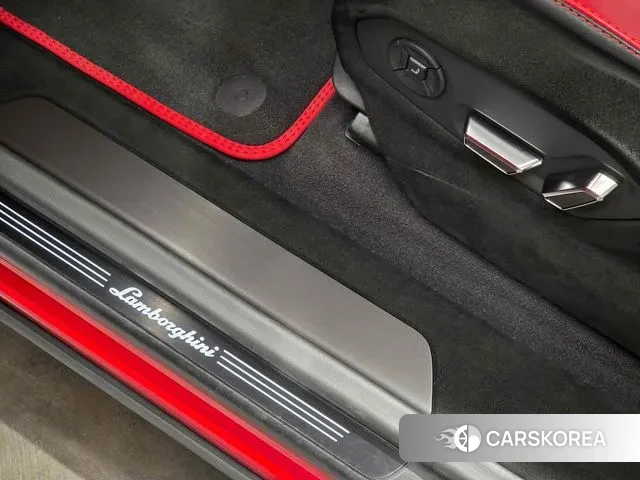 Lamborghini Urus 2023 Красный из Кореи, фото 4