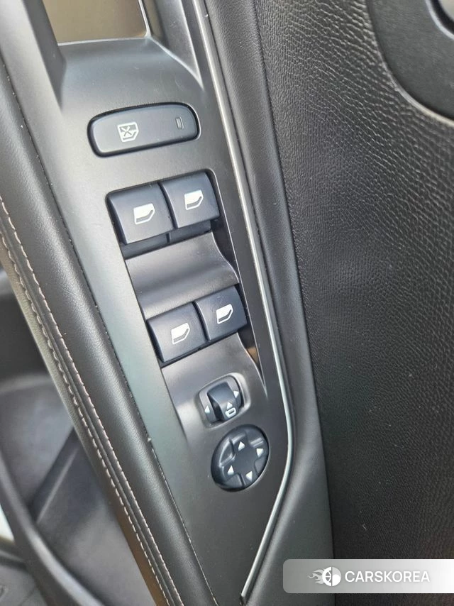 Peugeot 3008 second generation 2018 Белый из Кореи, фото 4