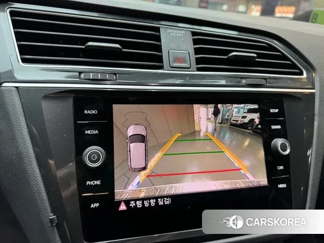 Volkswagen Tiguan second Generation 2018 Белый из Кореи, фото 4