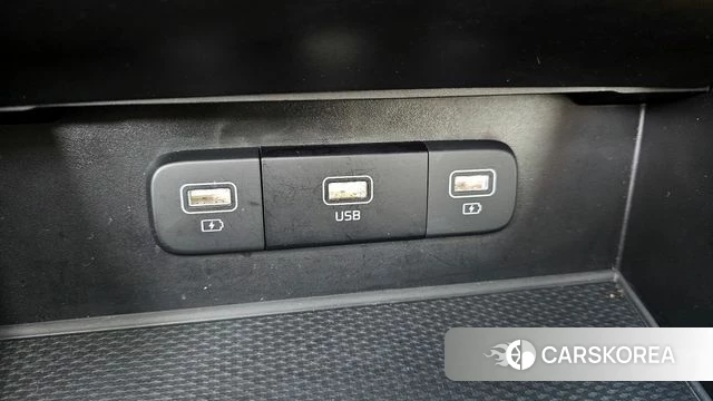 Kia Carnival 4th generation 2023 Черный из Кореи, фото 4