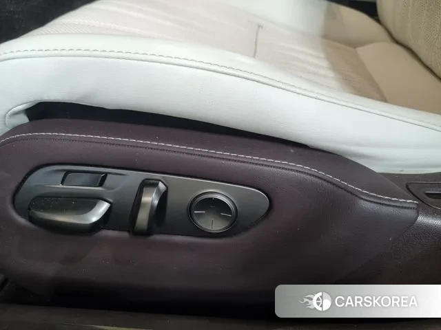 Lexus LS500 5th generation 2020 Серебристо-серый из Кореи, фото 4