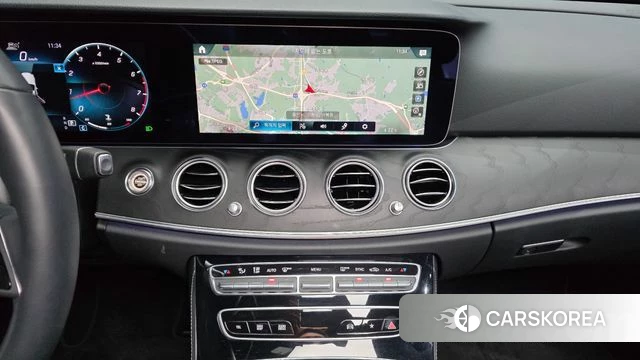 Mercedes-Benz E-Class W213 2022 Белый из Кореи, фото 4