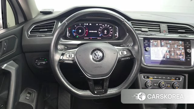 Volkswagen Tiguan Allspace 2020 Белый из Кореи, фото 4