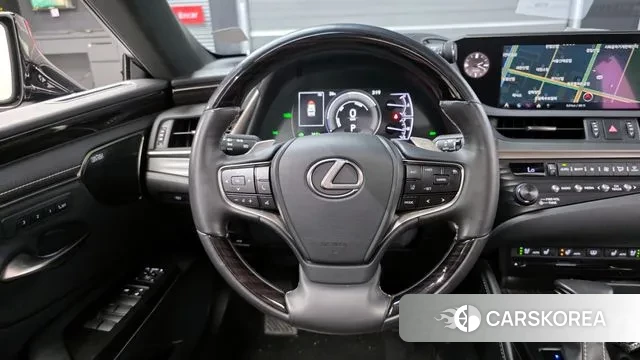 Lexus ES300h 7th generation 2019 Черный из Кореи, фото 4