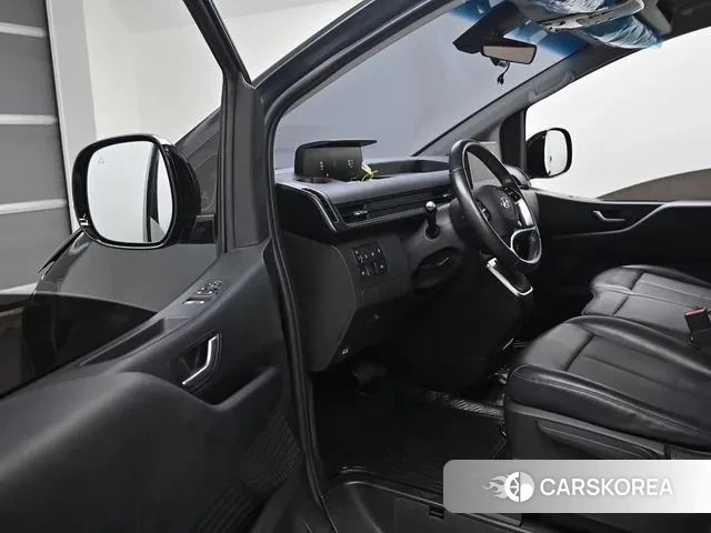 Hyundai Staria 2022 Серый из Кореи, фото 4