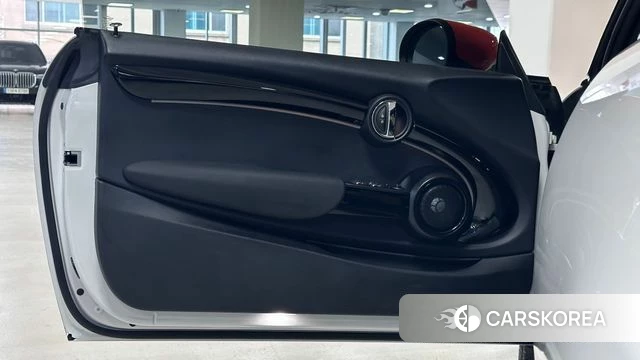 Mini Cooper S Convertible 2024 Белый из Кореи, фото 4