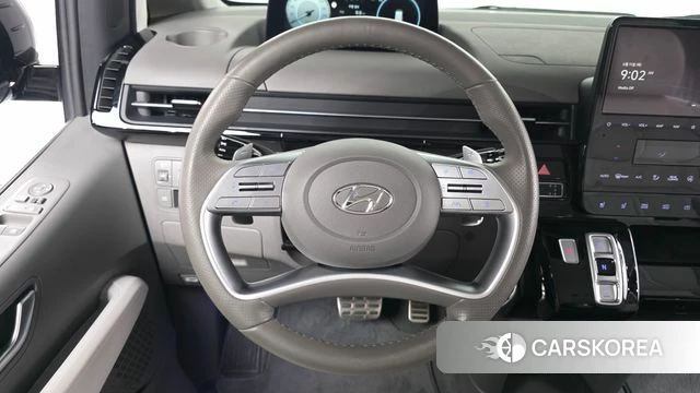 Hyundai Staria 2023 Черный из Кореи, фото 4