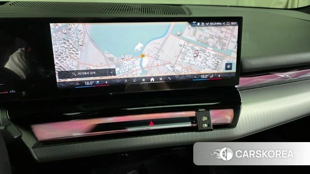 BMW 5 Series (G60) 2025 Черный из Кореи, фото 4