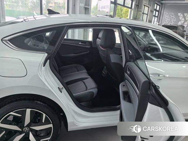 Volkswagen Lingdu 2024 Белый из Китая, фото 4