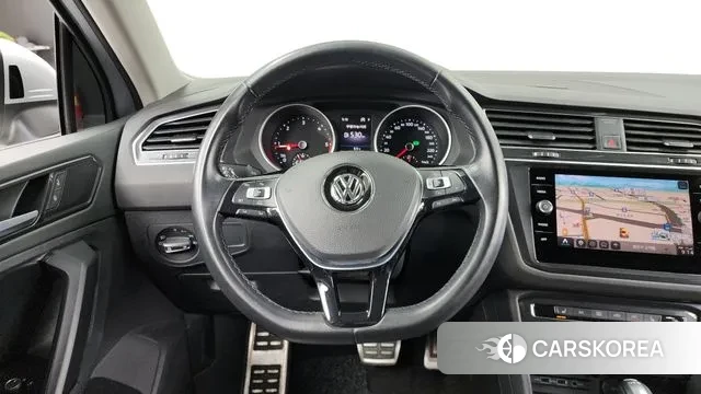 Volkswagen Tiguan second Generation 2018 Серебряный из Кореи, фото 4