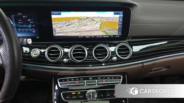 Mercedes-Benz E-Class W213 2018 Белый из Кореи, фото 4