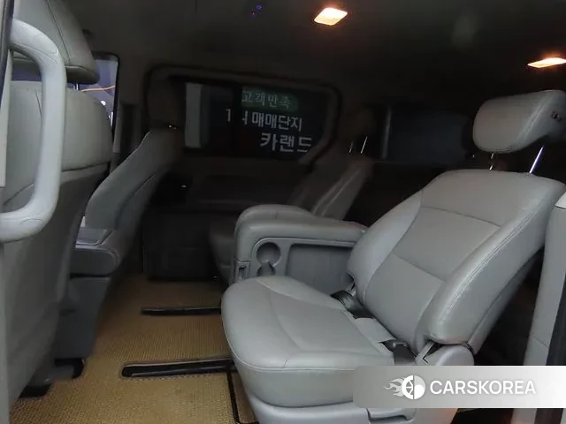 Hyundai The New Grand Starex 2019 Белый из Кореи, фото 4