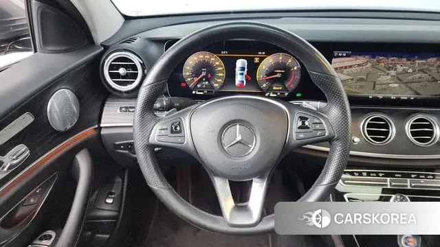 Mercedes-Benz E-Class W213 2018 Серый из Кореи, фото 4