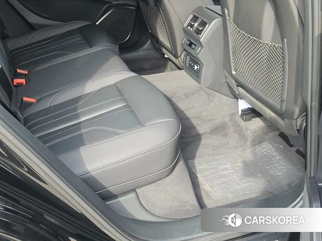 Audi Q5L 2023 Черный из Китая, фото 4