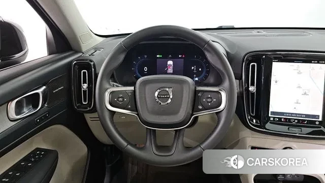 Volvo XC40 2023 Черный из Кореи, фото 4
