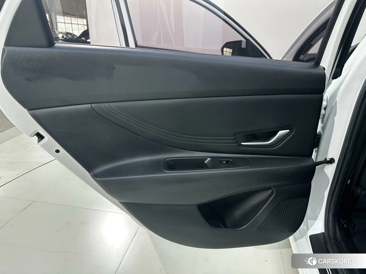 Hyundai Elantra 2022 Белый из Китая, фото 4