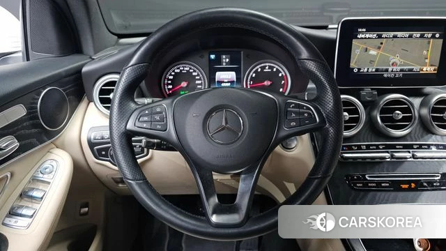 Mercedes-Benz GLC-Class X253 2019 Белый из Кореи, фото 4