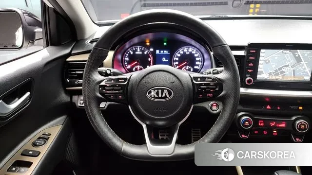 Kia Stonic 2018 Белый из Кореи, фото 4