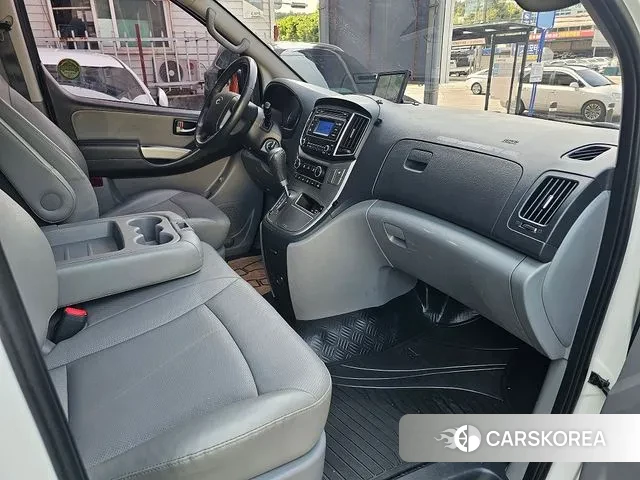 Hyundai The New Grand Starex 2018 Белый из Кореи, фото 4