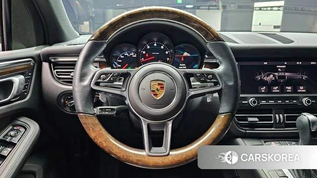 Porsche Macan 2021 Черный из Кореи, фото 4