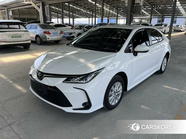 Toyota Corolla 2022 Белый из Китая, фото 4